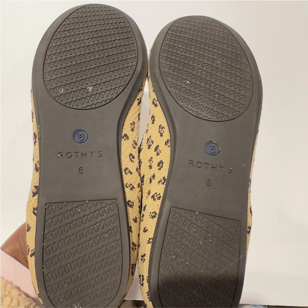 Rothy’s The Flat Round Retired Cheetah Leopard Mocha Spot Ballet Flats - Picture 4 of 6